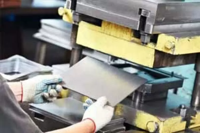 Metal-Stamping-001-788x525